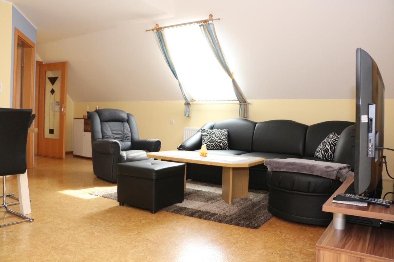 Ferienwohnung Moni Geiseldorf Buitenkant foto